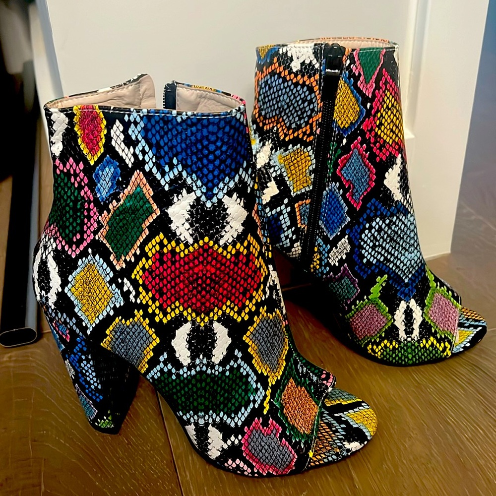 Stunning Never Worn Colorful Snakeskin Bootie